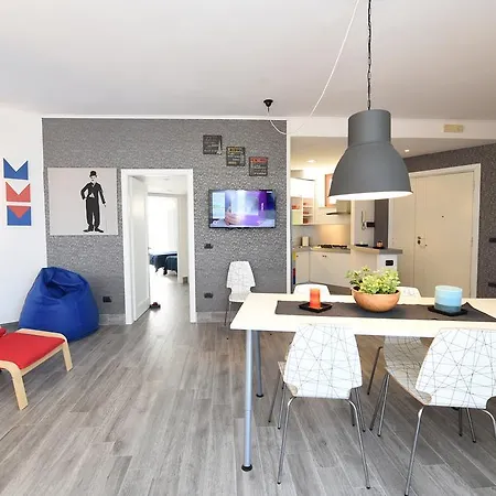 Corso Italia 250 Апартаменты *