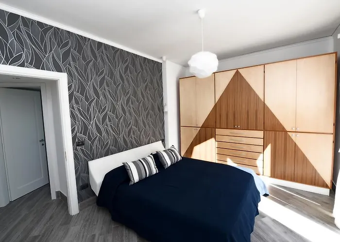 Corso Italia 250 Διαμέρισμα *